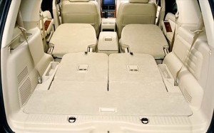 112_0511_05z+2006_ford_explorer+cargo_interior_view