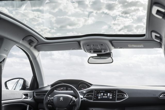 peugeot308panoramicroof-59437-3